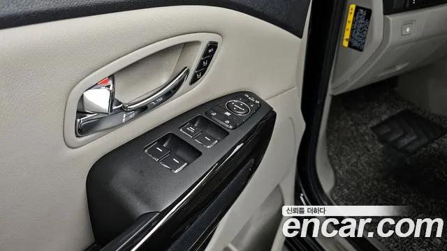 Kia The New Carnival id 2762250 из Кореи 14