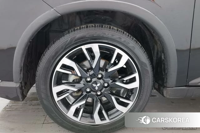 Mitsubishi  Outlander id 4210244 из Китая 18
