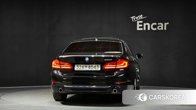 BMW 5 Series (G30) id 3813841 из Кореи 14