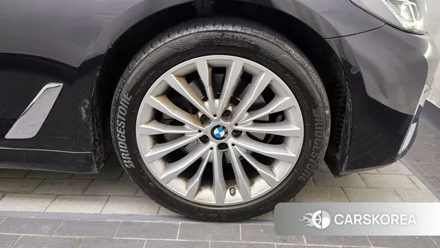 BMW 5 Series (G30) id 3654444 из Кореи 14