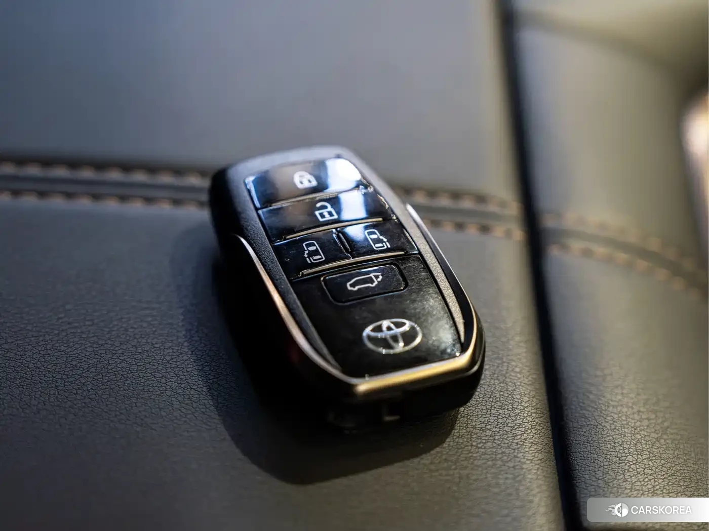 Toyota Elfa id 4679868 из Китая 20