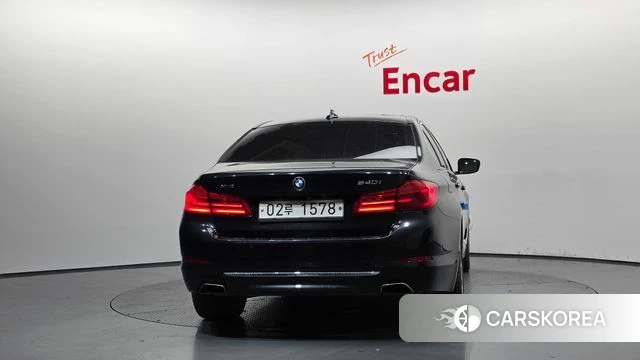BMW 5 Series (G30) id 4377933 из Кореи 14