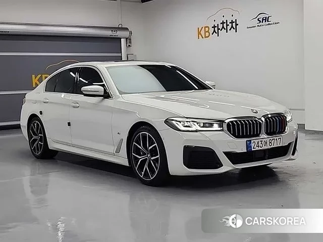 BMW 5 Series (G30) id 2890095 из Кореи 14