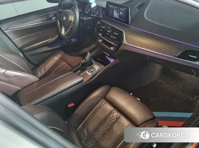 BMW 5 Series (G30) 2019 Белый из Кореи, фото 4