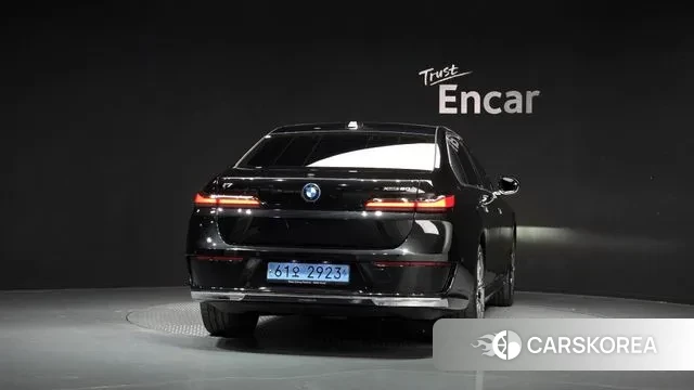 BMW i7 (G70) id 3534129 из Кореи 14