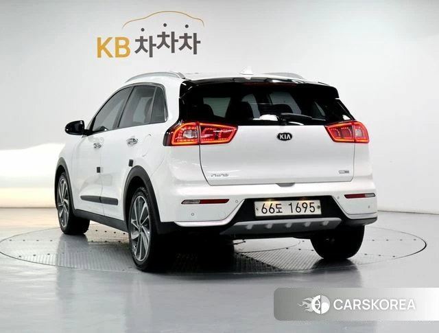 Kia Niro id 4286153 из Кореи 14