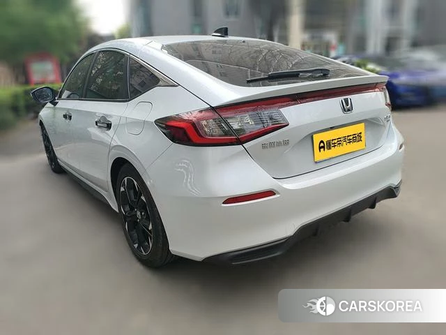 Honda Civic 2023 Белый из Китая, фото 4