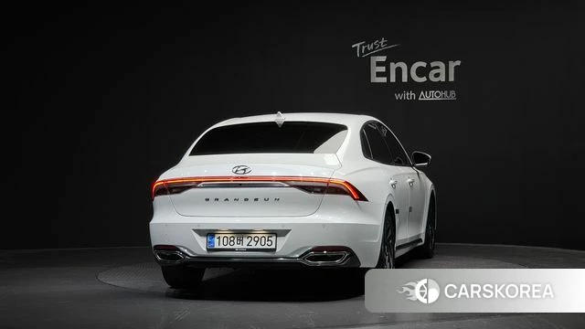 Hyundai The New Grandeur IG Hybrid id 4550001 из Кореи 24