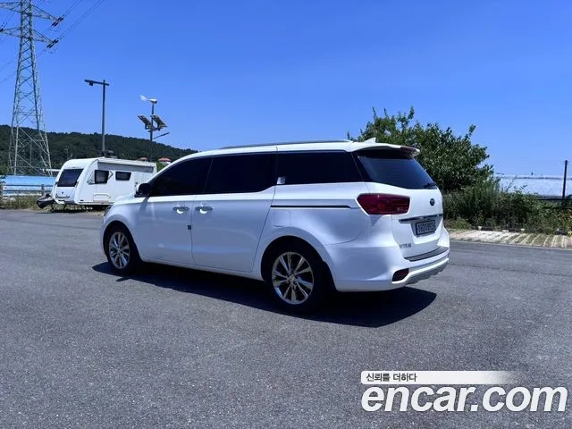 Kia The New Carnival id 2936936 из Кореи 14