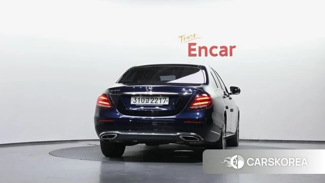 Mercedes-Benz E-Class W213 id 4632421 из Кореи 14
