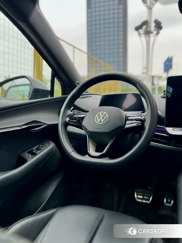 Volkswagen With the crowd 06 id 4307555 из Китая 15
