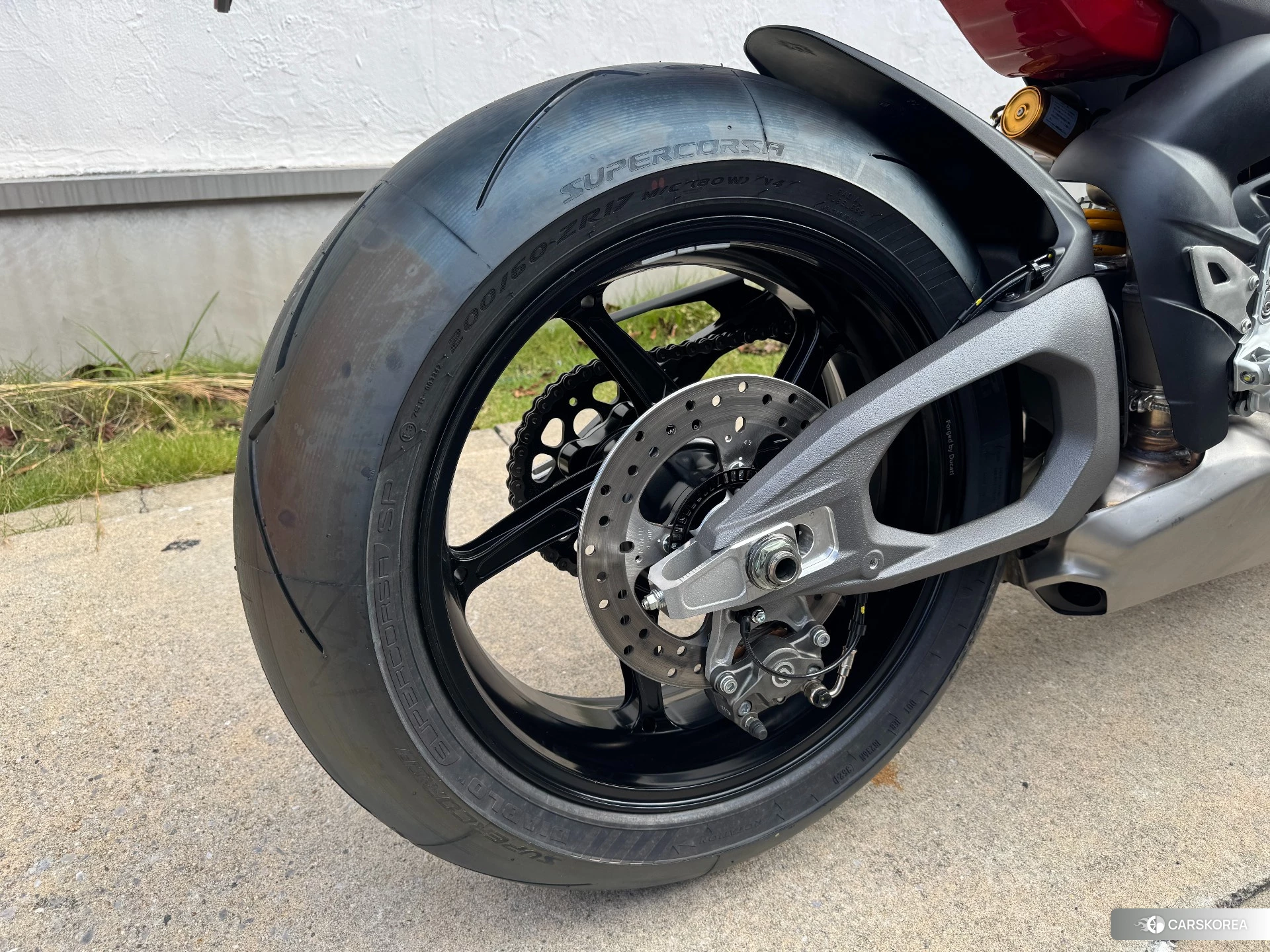 Проданный Ducati PANIGALE V4 S id 4247986 из Японии, фото 13