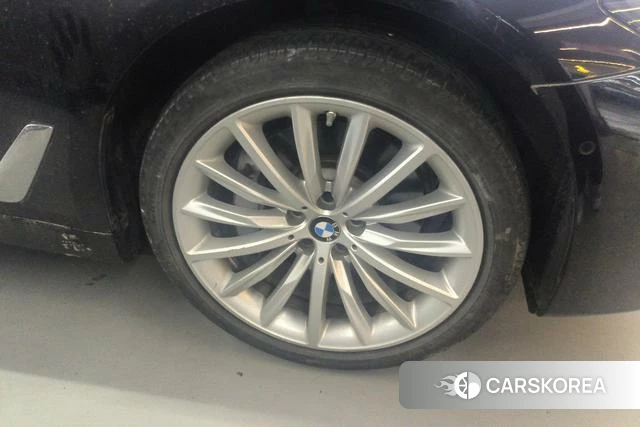 BMW 5 series id 4240832 из Китая 11