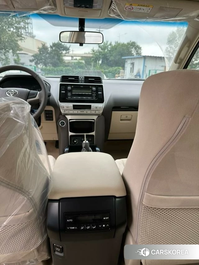Toyota Prado (imported) 2023 Белый из Китая, фото 4