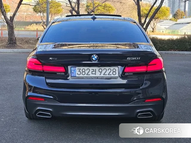 BMW 5 Series (G30) id 3591399 из Кореи 14