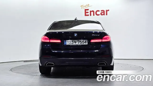 BMW 5 Series (G30) id 2674063 из Кореи 14