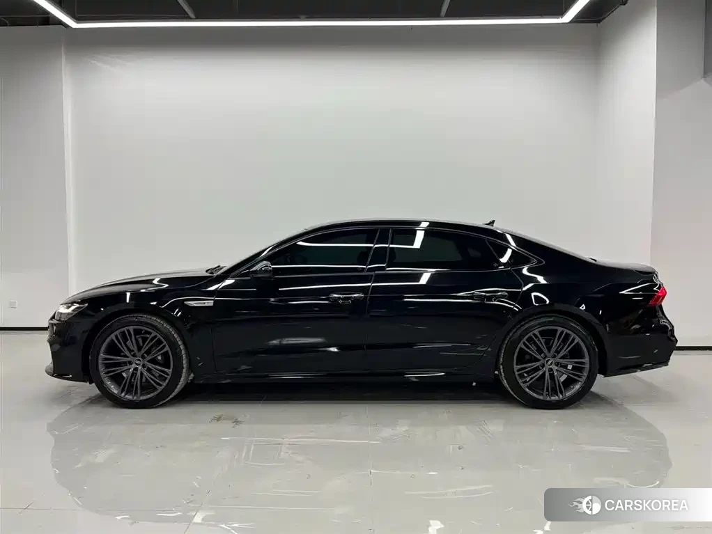 Audi A7L id 4548031 из Китая 10