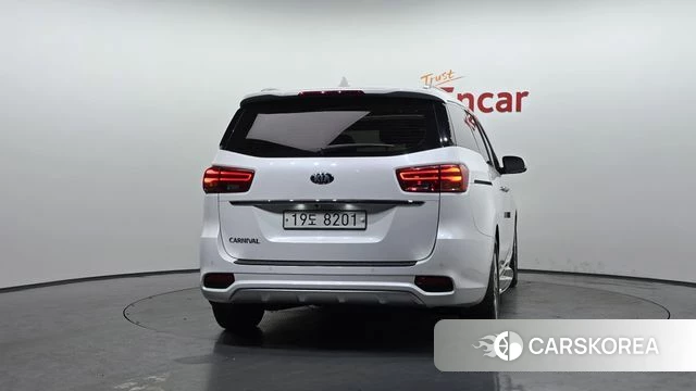 Kia The New Carnival id 4384936 из Кореи 14