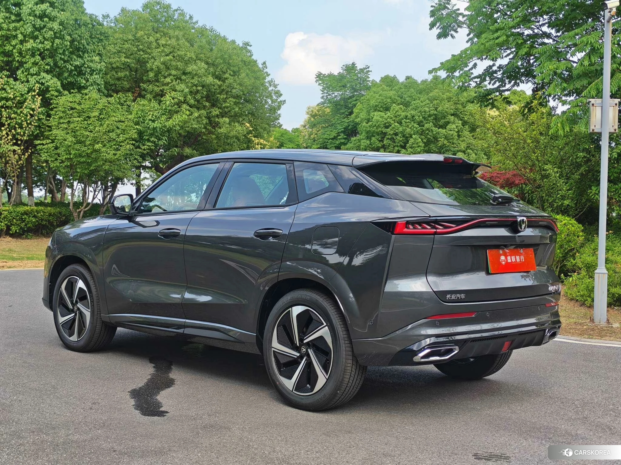 Chang'an UNI-Z PHEV id 4467765 из Китая 10