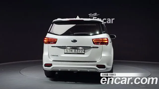 Kia The New Carnival id 2499132 из Кореи 14