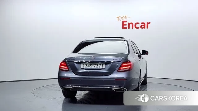 Mercedes-Benz E-Class W213 id 3583417 из Кореи 14