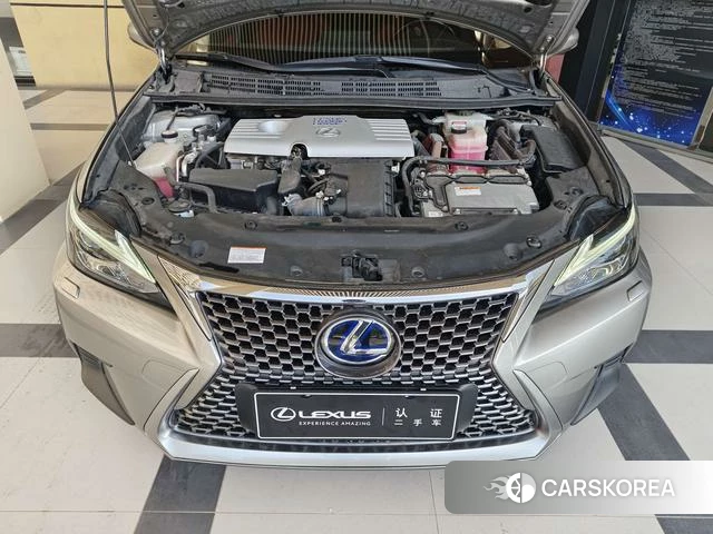 Lexus CT id 4272680 из Китая 15