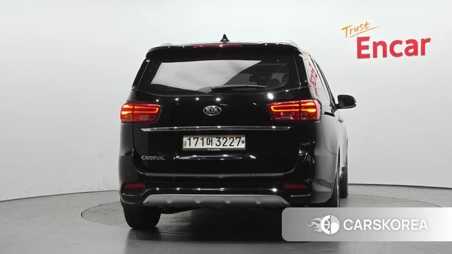 Kia The New Carnival id 4232607 из Кореи 26