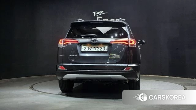 Toyota RAV4 id 4435625 из Кореи 24