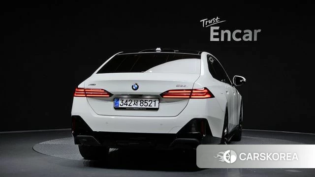 BMW 5 Series (G60) id 4468394 из Кореи 27