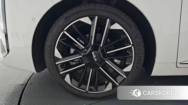 Kia The New K8 Hybrid id 4700602 из Кореи 33