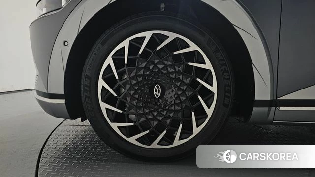 Hyundai Ionic 5 id 4905868 из Кореи 31