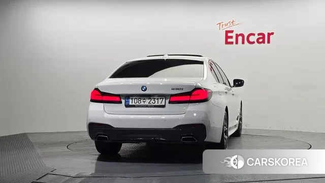 BMW 5 Series (G30) id 3665847 из Кореи 14