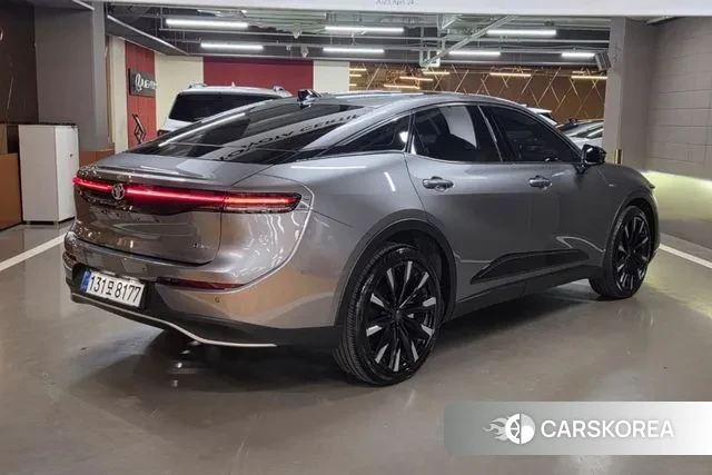 Toyota Crown Crossover id 3732225 из Кореи 14