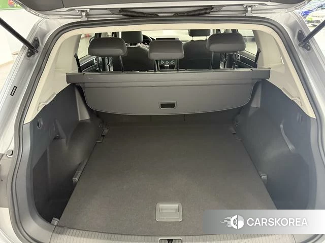 Volkswagen Tiguan L id 4307670 из Китая 19