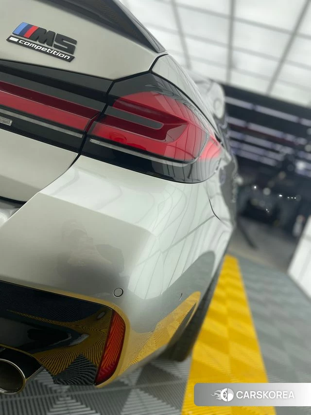 BMW M5 (F90) 2021 Серебристо-серый из Кореи, фото 4