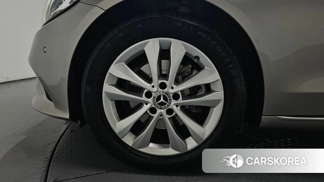 Mercedes-Benz C-Class W205 id 4632550 из Кореи 28