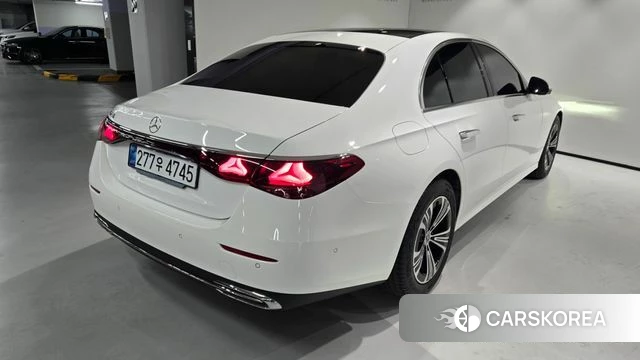 Mercedes-Benz E-Class W214 id 4400370 из Кореи 14