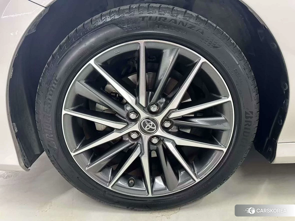 Toyota Camry id 4426503 из Китая 10