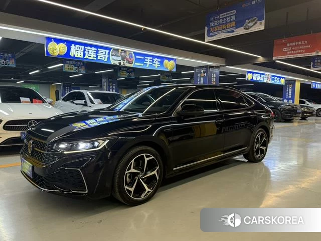 Volkswagen Passat id 4278615 из Китая 14