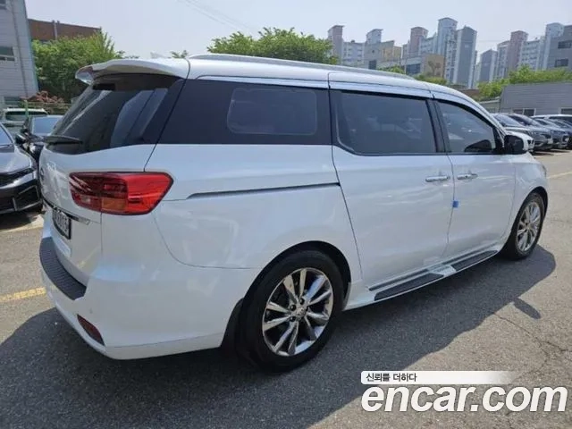 Kia The New Carnival id 2948676 из Кореи 14