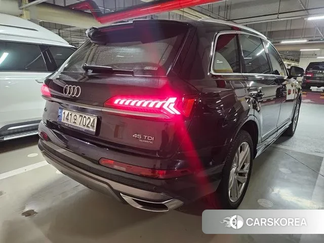 Audi Q7 (4M) id 2969638 из Кореи 11