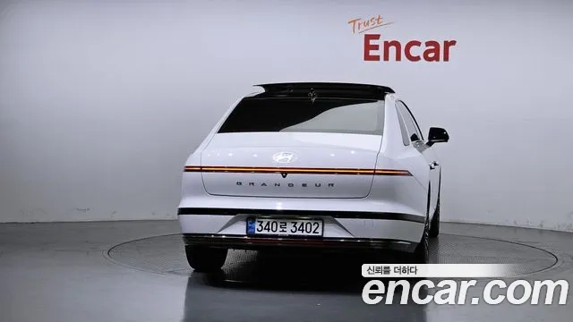Hyundai Grandeur Hybrid (GN7) id 2862769 из Кореи 14