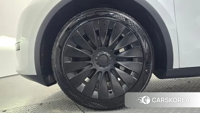 Tesla Model Y id 3770171 из Кореи 14