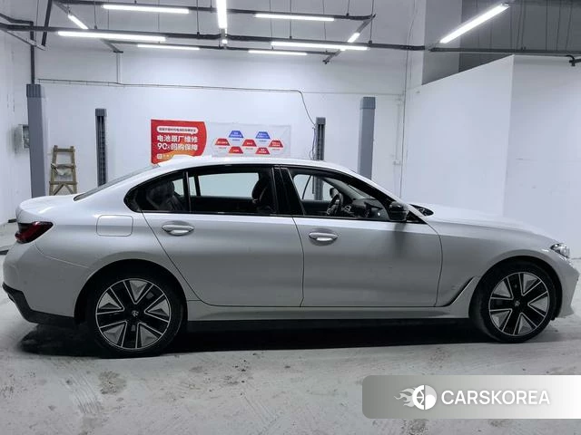 BMW i3 2024 Белый из Китая, фото 5