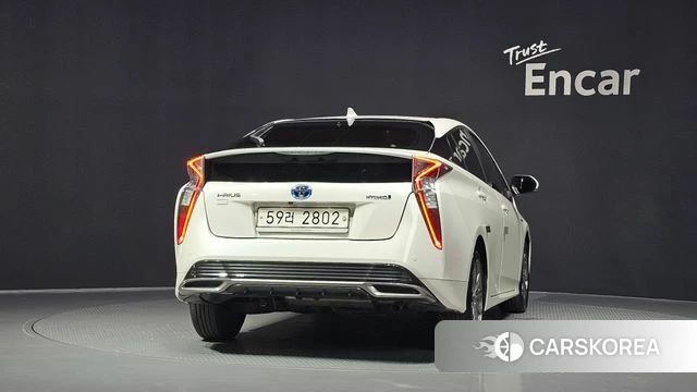 Toyota Prius 4th Generation id 4543573 из Кореи 24