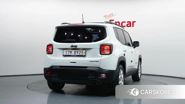Jeep Renegade id 4203576 из Кореи 29