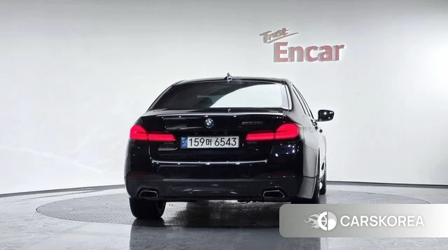 BMW 5 Series (G30) id 3807396 из Кореи 15