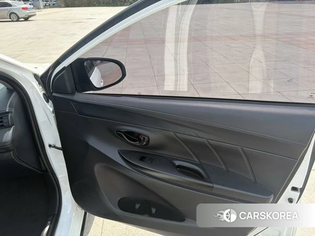 Toyota YARIS L Zhixuan id 4307533 из Китая 9