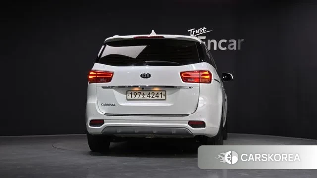Kia The New Carnival id 3423408 из Кореи 14