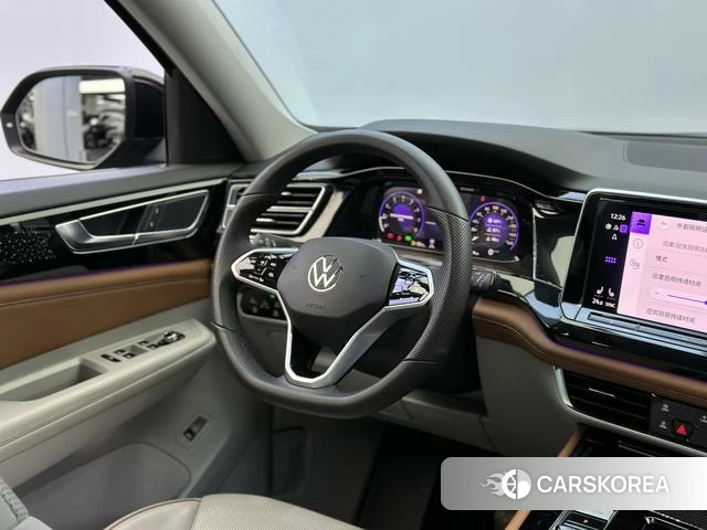 Volkswagen Tourang id 4313825 из Китая 21